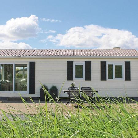 Beautiful Home In Sint-Annaland With Kitchen Exterior photo