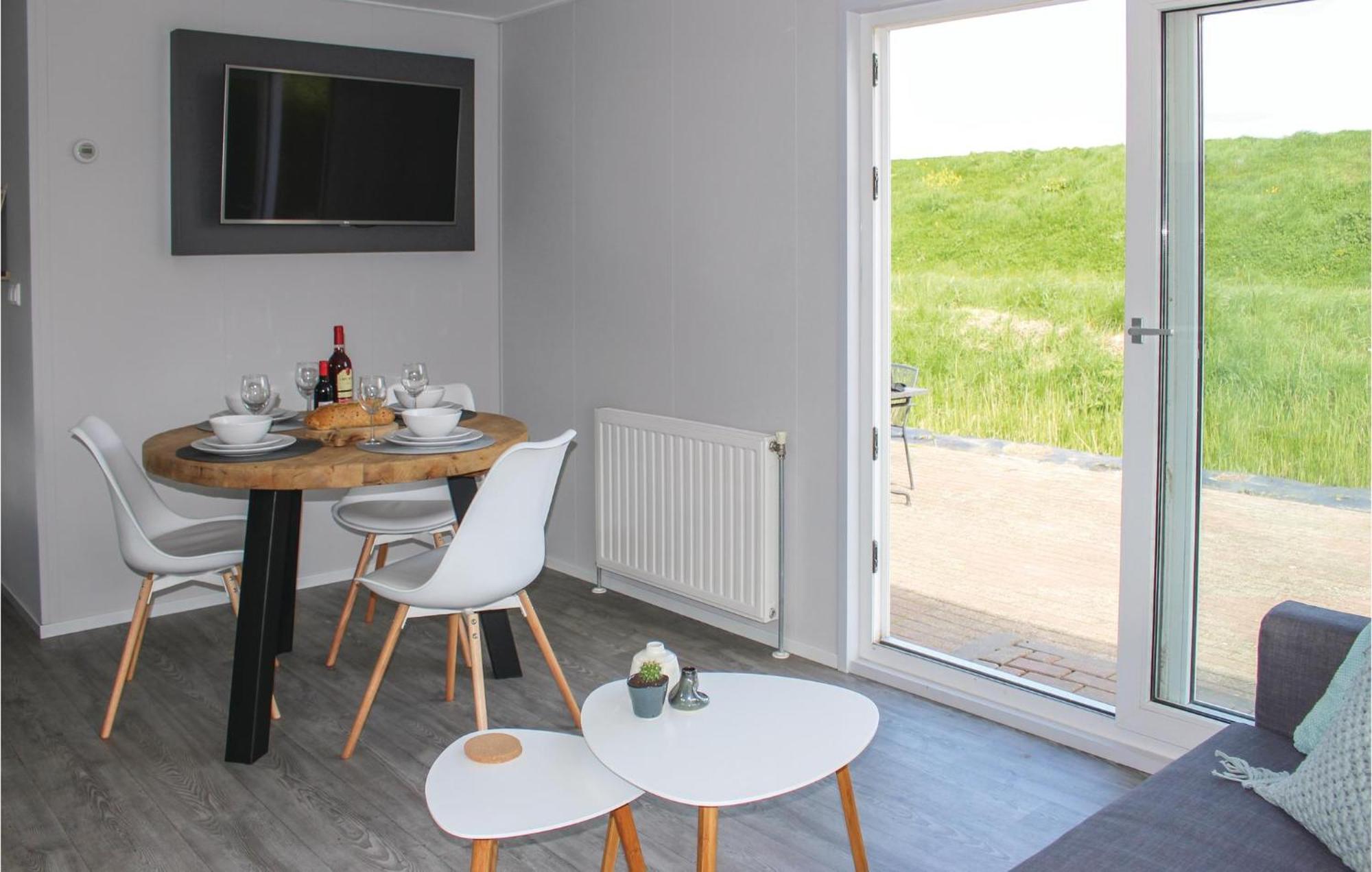 Beautiful Home In Sint-Annaland With Kitchen Exterior photo